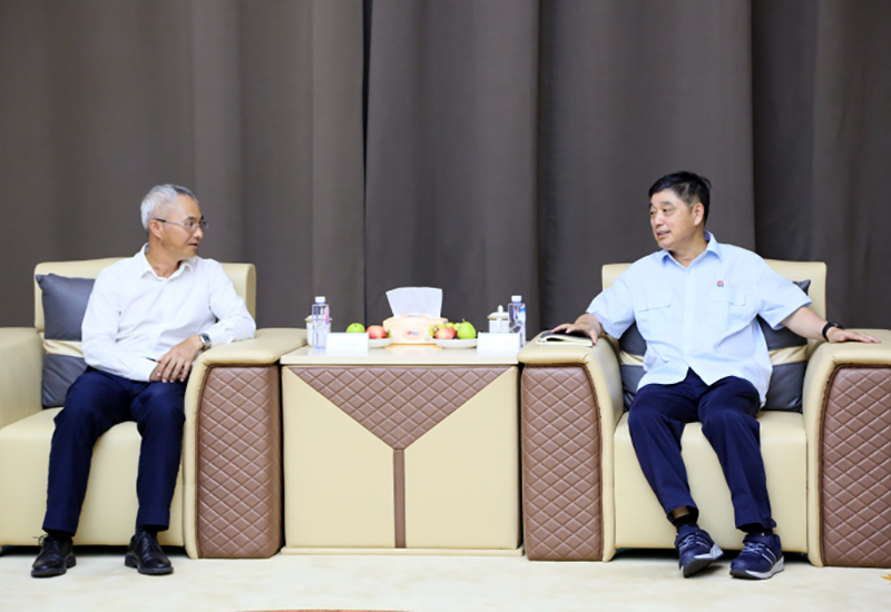 中船物資華南公司黨委書記、董事長(zhǎng)許鴻斌帶隊(duì)到五礦營(yíng)口進(jìn)行交流-(2).jpg